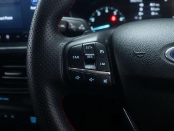 FORD FOCUS 1.0 Focus ST-Line MHEV Auto 5dr