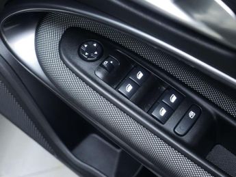 FIAT 600 1.2 600 La Prima HEV Auto 5dr