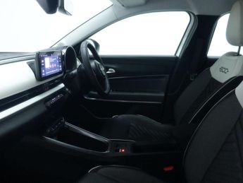 FIAT 600 1.2 600 La Prima HEV Auto 5dr