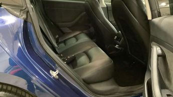 TESLA MODEL 3 Model 3 Long Range AWD 4WD 4dr