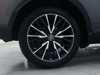 TOYOTA C-HR 1.8 C-HR Excel HEV CVT 5dr