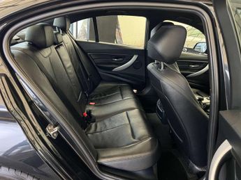 BMW 3 SERIES 3.0 330d M Sport Auto 4dr