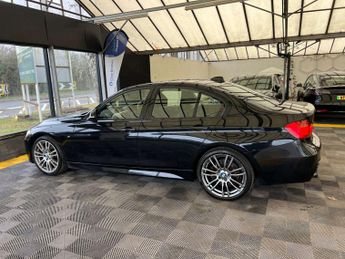 BMW 3 SERIES 3.0 330d M Sport Auto 4dr