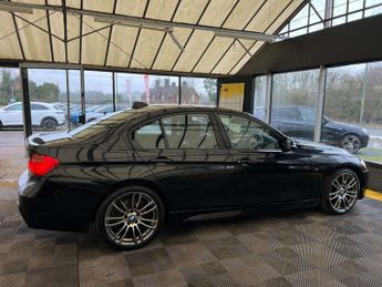 BMW 3 SERIES 3.0 330d M Sport Auto 4dr