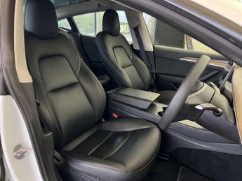 TESLA MODEL 3 Model 3 Long Range AWD 4WD 4dr