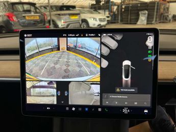 TESLA MODEL 3 Model 3 Long Range AWD 4WD 4dr