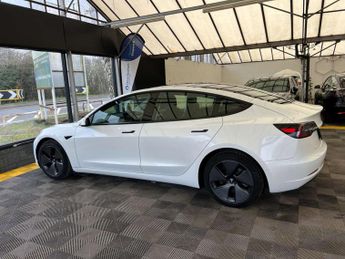 TESLA MODEL 3 Model 3 Long Range AWD 4WD 4dr