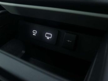 LAND ROVER DEFENDER 3.0 Defender X-Dynamic HSE D MHEV A 4WD 5dr