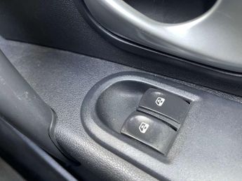 RENAULT CLIO 1.1 Clio Dynamique 16v 5dr