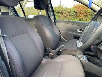 RENAULT CLIO 1.1 Clio Dynamique 16v 5dr