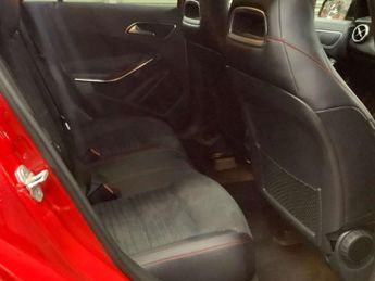 MERCEDES-BENZ A-CLASS 2.1 A 200 D AMG Line Auto 5dr