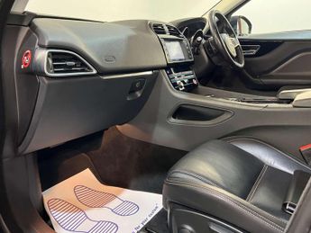 Jaguar F-PACE 2.0 F-Pace Prestige D Auto 5dr 2 KEYS + S/HISTORY + NEW MOT + AA