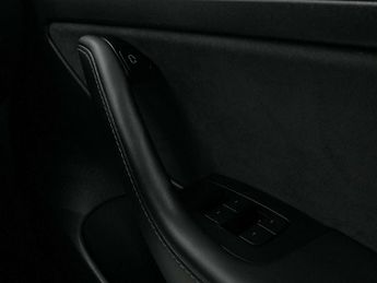 Tesla Model 3 Model 3 Long Range AWD 4WD 4dr