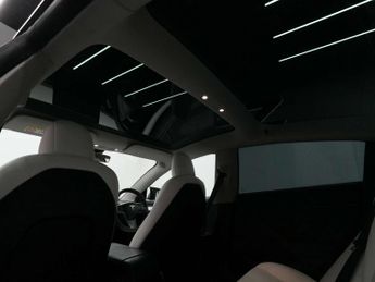 Tesla Model 3 Model 3 Long Range AWD 4WD 4dr