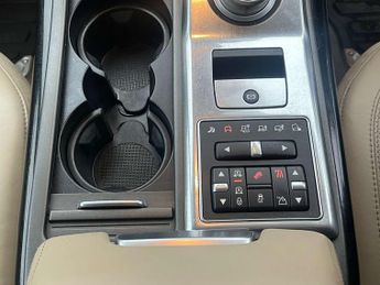 Land Rover RANGE ROVER SPORT 3.0 Range Rover Sport HSE SDV6 Auto 4WD 5dr