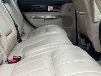 Land Rover RANGE ROVER SPORT 3.0 Range Rover Sport HSE SDV6 Auto 4WD 5dr