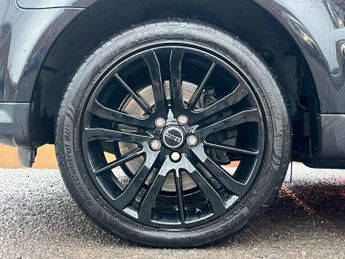 Land Rover RANGE ROVER SPORT 3.0 Range Rover Sport HSE SDV6 Auto 4WD 5dr