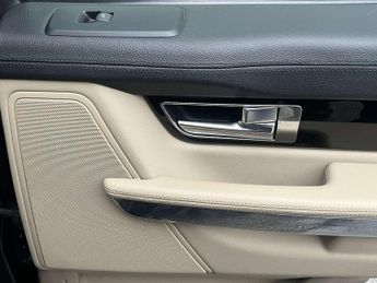 Land Rover RANGE ROVER SPORT 3.0 Range Rover Sport HSE SDV6 Auto 4WD 5dr