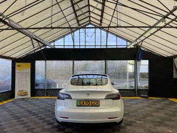 TESLA MODEL 3 Model 3 Long Range AWD 4WD 4dr