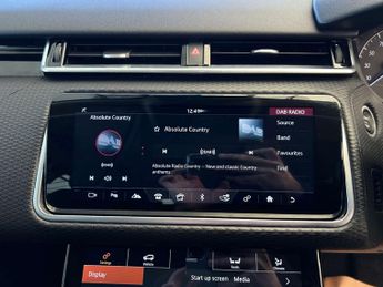 LAND ROVER RANGE ROVER VELAR 2.0 Range Rover Velar D180 Auto 4WD 5dr