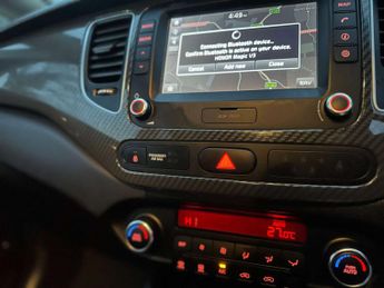 KIA CARENS 1.7 Carens 2 CRDi ISG Semi-Auto 5dr