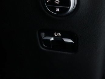 MERCEDES-BENZ GLC 2.0 GLC 300 AMG Line MHEV 4Matic A 4WD 5dr