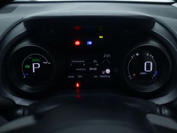TOYOTA YARIS 1.5 Yaris Design HEV CVT 5dr