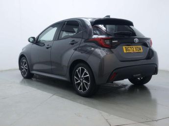 TOYOTA YARIS 1.5 Yaris Design HEV CVT 5dr