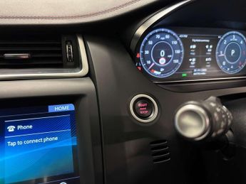 JAGUAR E-PACE 2.0 E-Pace Chequered Flag D AWD Auto 4WD 5dr