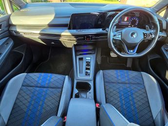 VOLKSWAGEN GOLF 2.0 Golf R TSi 4Motion Semi-Auto 4WD 5dr