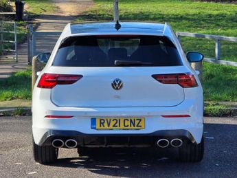 VOLKSWAGEN GOLF 2.0 Golf R TSi 4Motion Semi-Auto 4WD 5dr