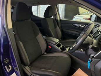 NISSAN QASHQAI 1.3 Qashqai Acenta Premium DiG-T Semi-Auto 5dr