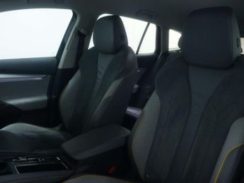 SKODA ENYAQ Enyaq iV 60 Nav Lounge 5dr