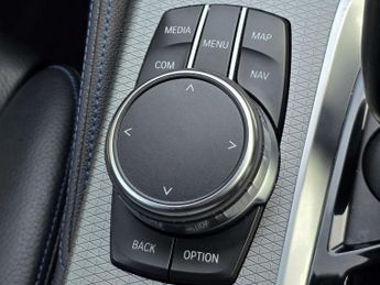 BMW 5 SERIES 2.0 520d xDrive M Sport Auto 4WD 5dr