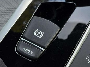 BMW 5 SERIES 2.0 520d xDrive M Sport Auto 4WD 5dr