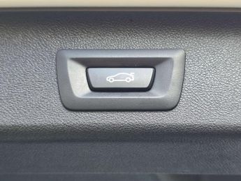 BMW 5 SERIES 2.0 520d xDrive M Sport Auto 4WD 5dr