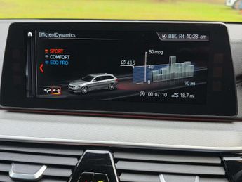 BMW 5 SERIES 2.0 520d xDrive M Sport Auto 4WD 5dr