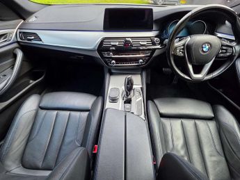 BMW 5 SERIES 2.0 520d xDrive M Sport Auto 4WD 5dr