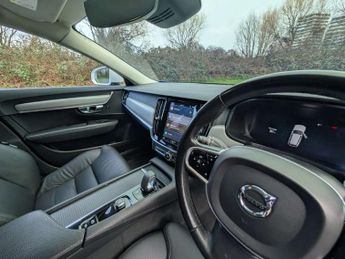 Volvo V90 Cross Country 2.0 B6 MHEV Estate 5dr Petrol Hybrid Auto AWD Euro 6 (s/s) (300 