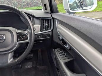 Volvo V90 Cross Country 2.0 B6 MHEV Estate 5dr Petrol Hybrid Auto AWD Euro 6 (s/s) (300 