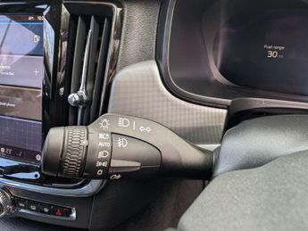 Volvo V90 Cross Country 2.0 B6 MHEV Estate 5dr Petrol Hybrid Auto AWD Euro 6 (s/s) (300 