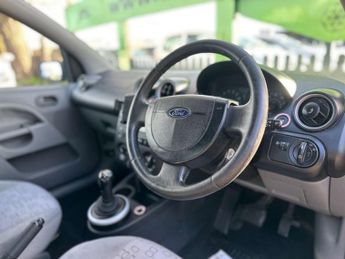 FORD FIESTA 1.4 Fiesta LX Semi-Auto 3dr