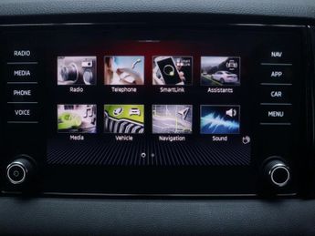 SKODA KAROQ 1.5 Karoq Sportline TSi Semi-Auto 5dr