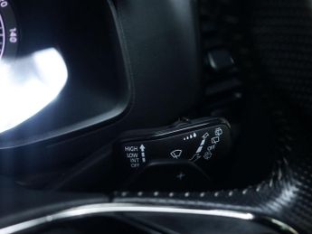 SKODA KAROQ 1.5 Karoq Sportline TSi Semi-Auto 5dr