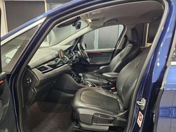 BMW 2 SERIES 1.5 218i Luxury Auto 5dr