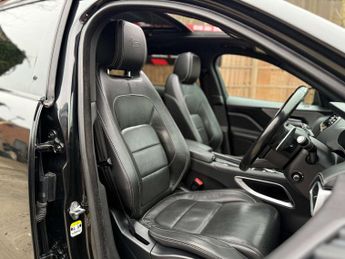 JAGUAR F-PACE 3.0 F-PACE V6 S AWD D Auto 4WD 5dr