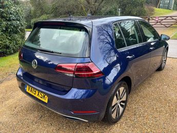 VOLKSWAGEN GOLF e-Golf 5dr
