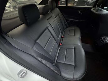 MERCEDES-BENZ E-CLASS 3.0 E350 AMG Sport Bluetec Auto 4dr