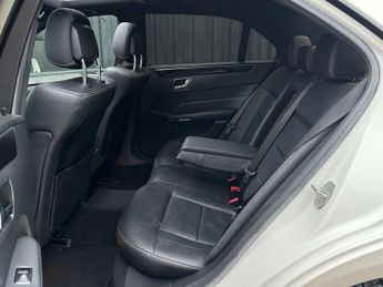 MERCEDES-BENZ E-CLASS 3.0 E350 AMG Sport Bluetec Auto 4dr