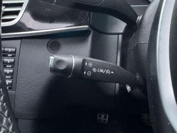 MERCEDES-BENZ E-CLASS 3.0 E350 AMG Sport Bluetec Auto 4dr